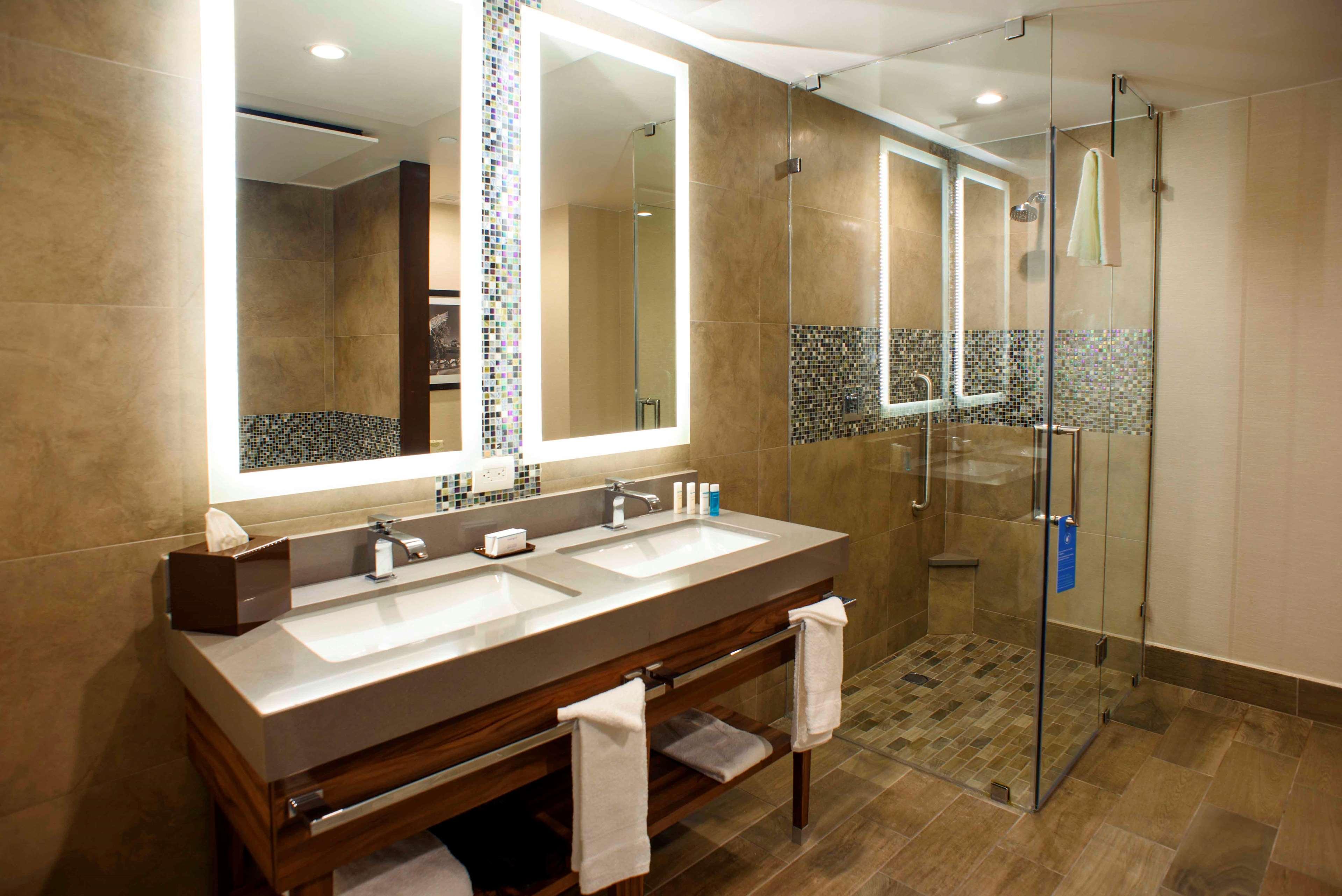 Hampton Inn Piedras Negras Eksteriør billede