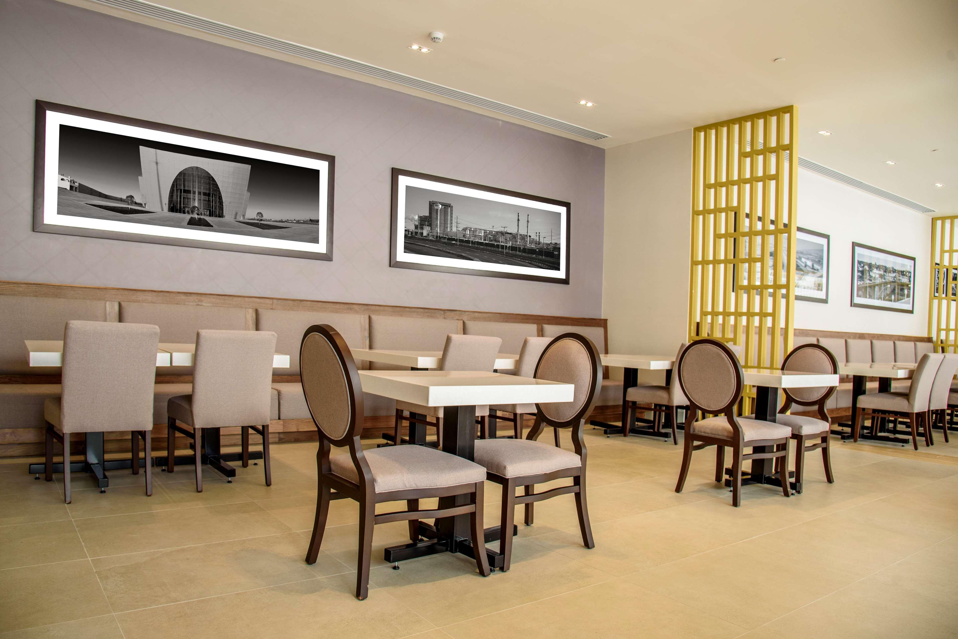 Hampton Inn Piedras Negras Eksteriør billede