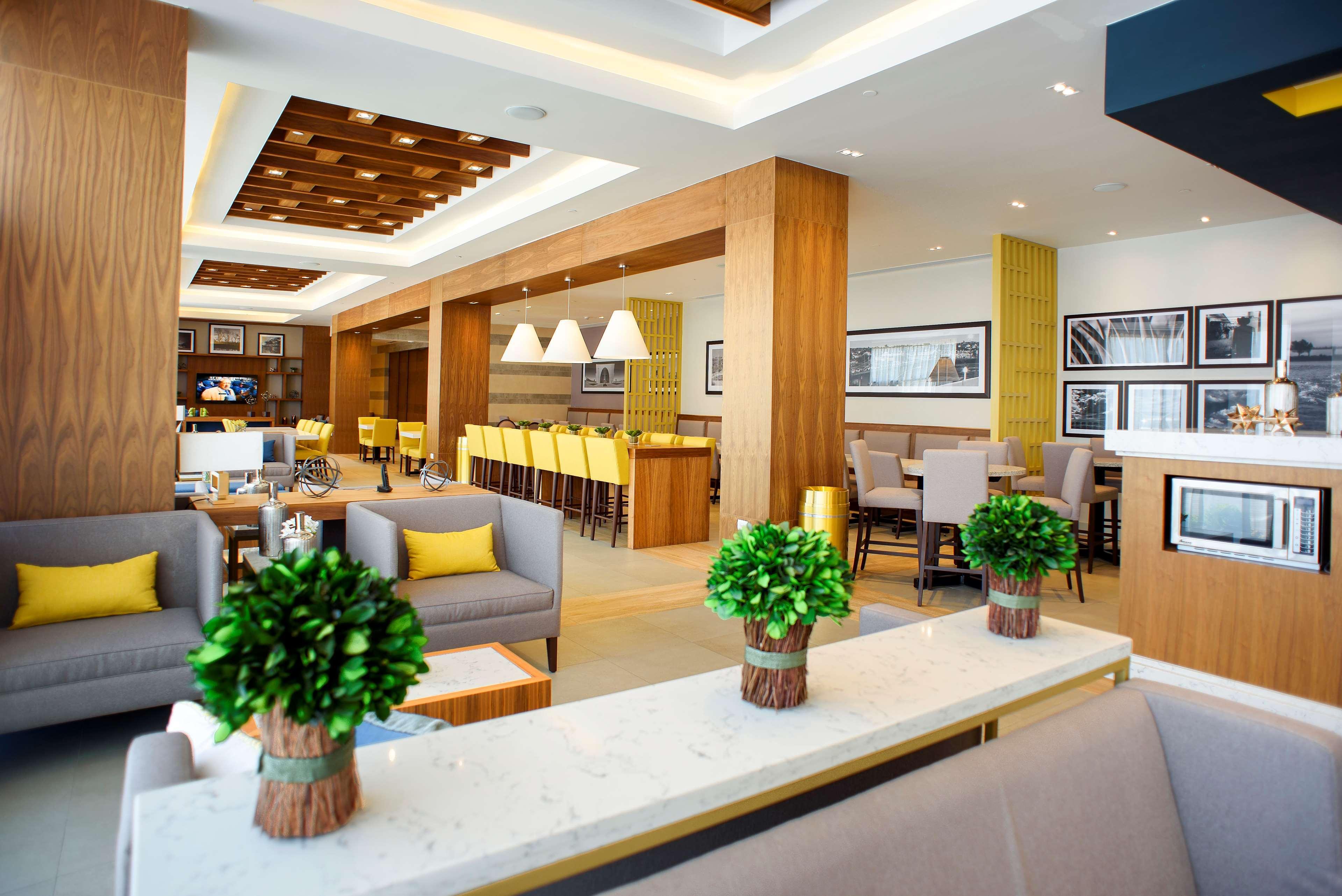 Hampton Inn Piedras Negras Eksteriør billede
