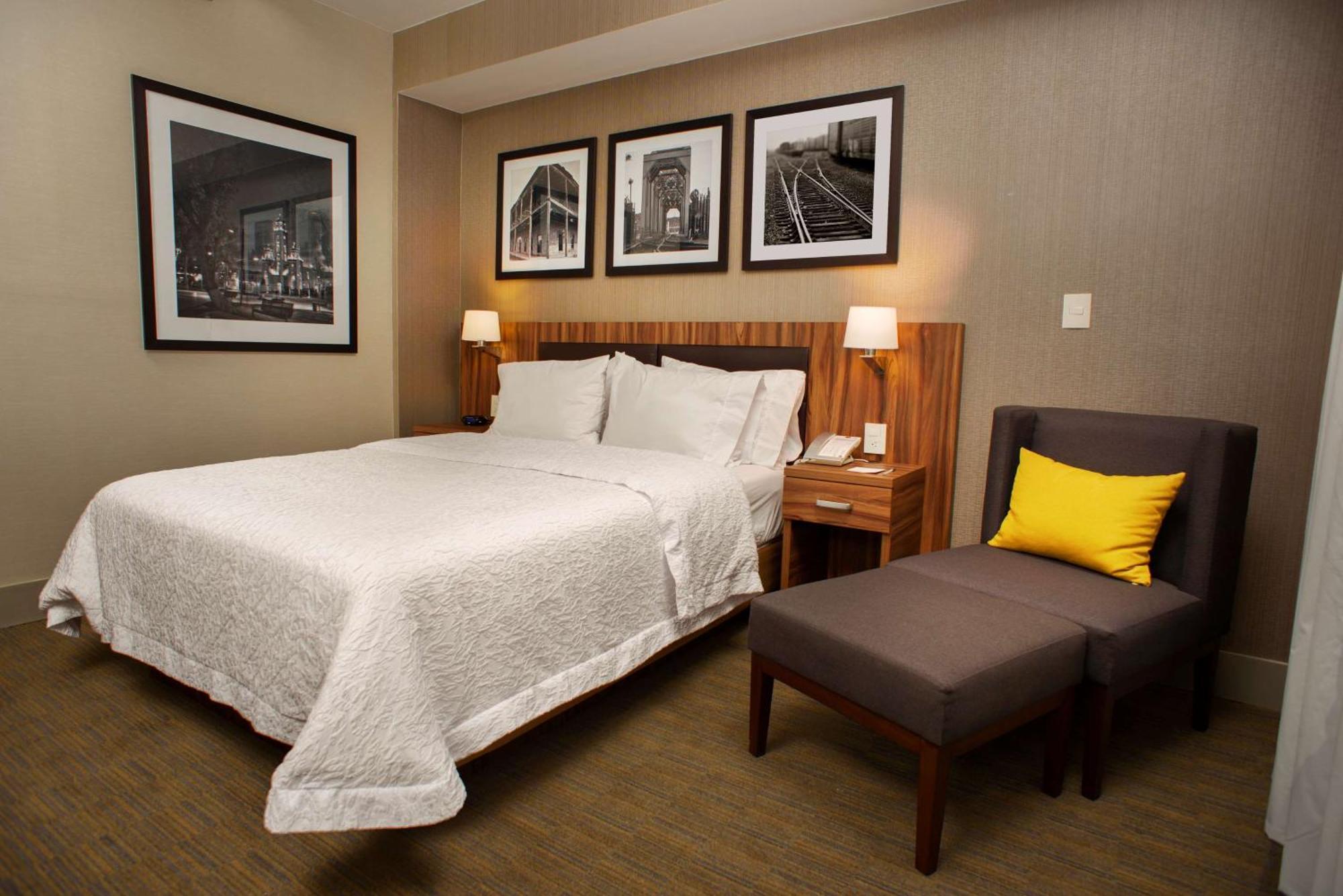 Hampton Inn Piedras Negras Eksteriør billede